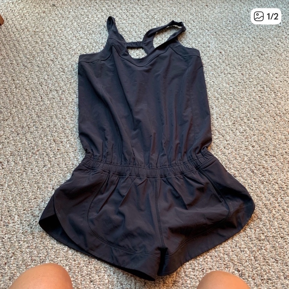 lululemon athletica speedy runsie romper black size 6 vintage